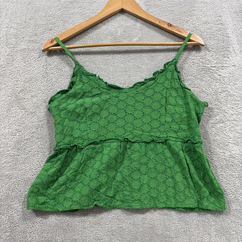 Sim & Sam Top Women's Medium Sleeveless Eyelet Babydoll Cami Ruffle Peplum Green